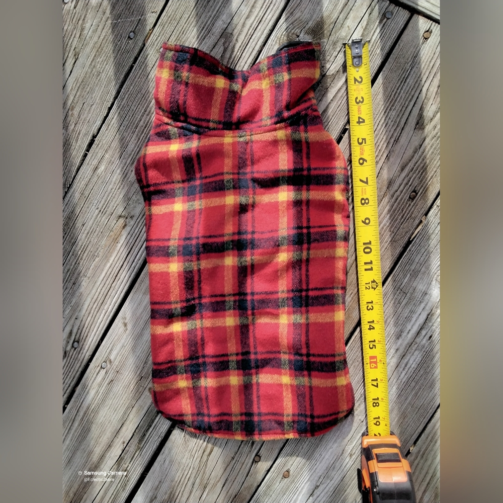 MEDIUM. DOG JACKET. HOLLEYPET